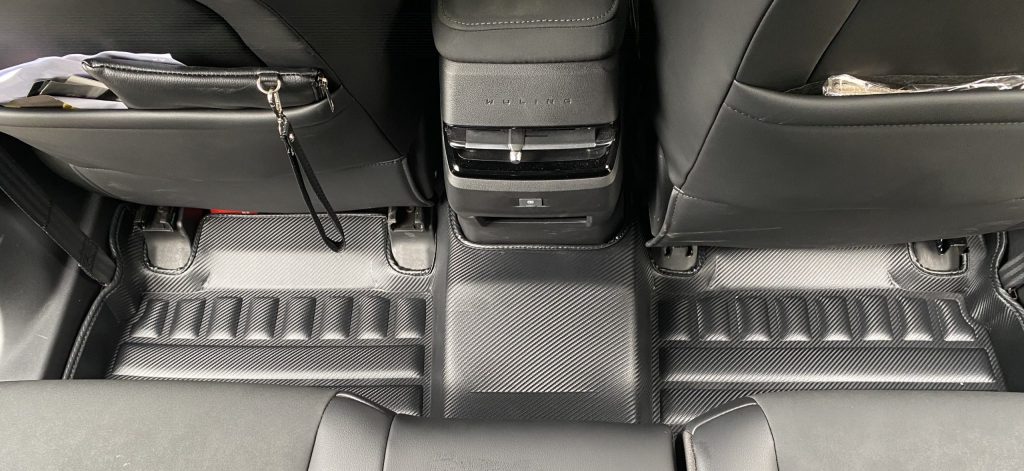 Karpet mobil Frontier membuat interior lebih sporty. Bergabung menjadi distributor karpet mobil Frontier