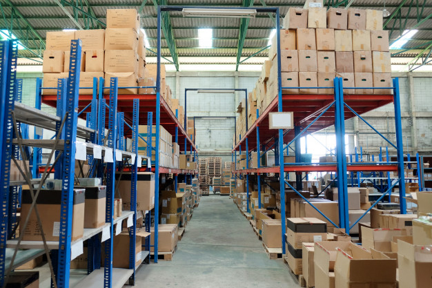 gudang importir aksesoris mobil. sumber: bintang daya indonesia